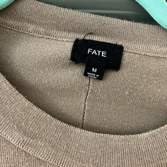 Fate trendy sweater - Picture 2 of 2